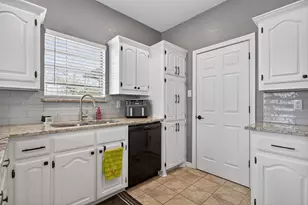 920 York St, Forney, TX 75126 - Photo 12