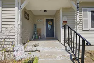 2647 Hearthstone Dr, Farmers Branch, TX 75234 - Photo 2