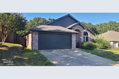1210 Hidden Oaks Drive, Mansfield, TX 76063 - Photo 1