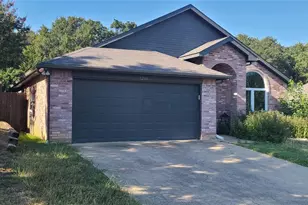 1210 Hidden Oaks Dr, Mansfield, TX 76063 - Photo 1
