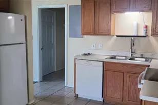 1210 Hidden Oaks Dr, Mansfield, TX 76063 - Photo 8