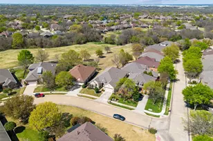 379 Southern Hills Dr, Fairview, TX 75069 - Photo 1