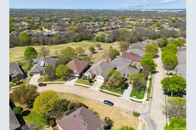 379 Southern Hills Drive, Fairview, TX 75069 - Photo 2