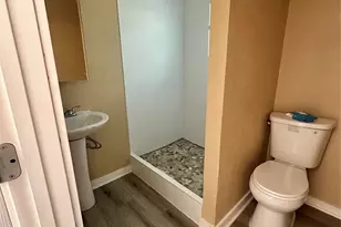 4101 N 19th St, Waco, TX 76708 - Photo 8