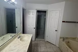 1009 Village Wood Ct, Arlington, TX 76012 - Photo 18