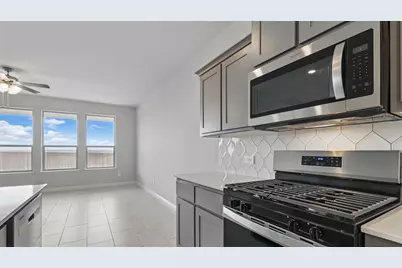 9716 McClane Farm Drive, Fort Worth, TX 76036 - Photo 6