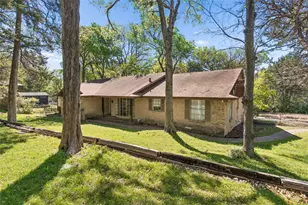 2810 Gladiolus Ln, Dallas, TX 75233 - Photo 4