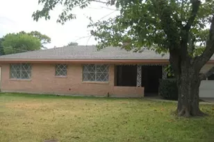 1500 W Baldridge St, Ennis, TX 75119 - Photo 1