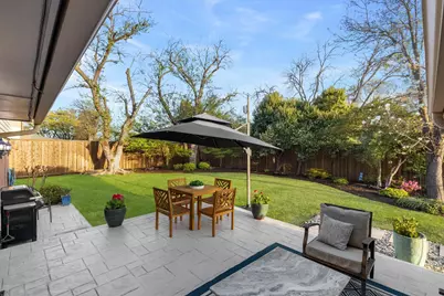 7110 Mossvine Drive, Dallas, TX 75254 - Photo 2