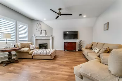 2724 Windstone Way, Corinth, TX 76210 - Photo 10
