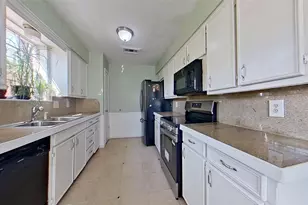 1923 Sierra Dr, Lewisville, TX 75077 - Photo 8