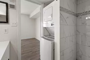 2301 Balsam Dr, Arlington, TX 76006 - Photo 4