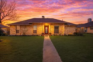 2621 Winterlake Dr, Carrollton, TX 75006 - Photo 2