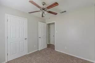 131 Sierra Ct, Glenn Heights, TX 75154 - Photo 24