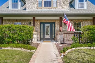 5849 River Meadows Pl, Fort Worth, TX 76112 - Photo 2