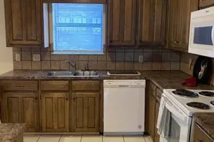 1421 S 12th Street S, Waco, TX 76706 - Photo 4