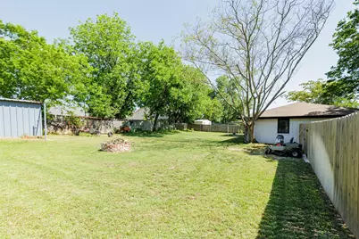 405 Valcik, Decatur, TX 76234 - Photo 24