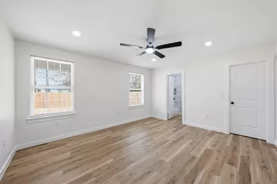 912 Church Avenue, Waco, TX 76706 - Photo 8