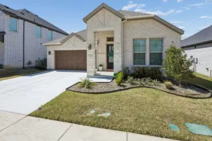 7113 Indian Paintbrush Ln, Little Elm, TX 76227 - Photo 2