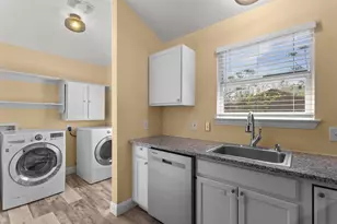 1730 Shaw St, Dallas, TX 75212 - Photo 12