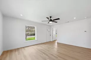 105 E Ard St, Seagoville, TX 75159 - Photo 4