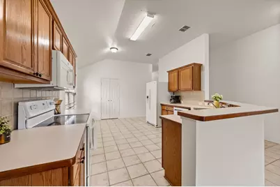 8136 Fleetwing Trail, Fort Worth, TX 76131 - Photo 12