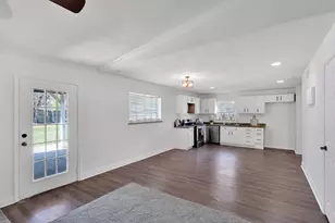 606 Hillcrest St, Mansfield, TX 76063 - Photo 16