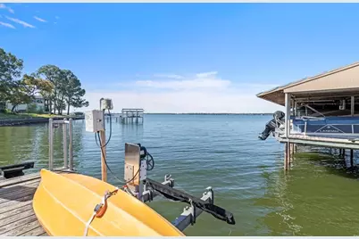 160 Peninsula Point Terrace, Mabank, TX 75156 - Photo 22