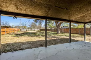 1207 Glynn Oaks Dr, Arlington, TX 76010 - Photo 26