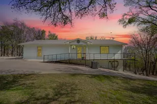 292 Pam Dr, Chico, TX 76431 - Photo 4