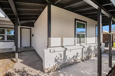 406 Dawson Circle, Grand Prairie, TX 75051 - Photo 2