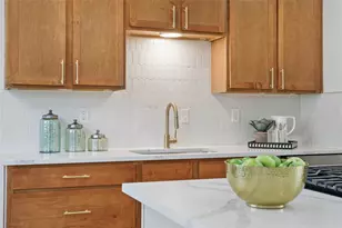 14510 Dennis Ln, Farmers Branch, TX 75234 - Photo 8