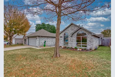 6836 Dogwood Lane, North Richland Hills, TX 76182 - Photo 2