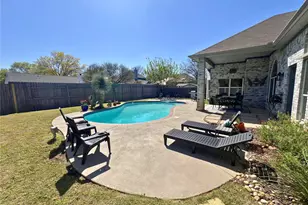 6836 Dogwood Ln, North Richland Hills, TX 76182 - Photo 32