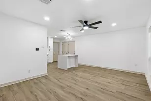 8442 Campanella Dr, Dallas, TX 75243 - Photo 16