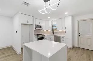 8442 Campanella Dr, Dallas, TX 75243 - Photo 18