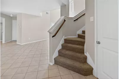 2256 Spring Hollow Dr, Lancaster, TX 75134 - Photo 4