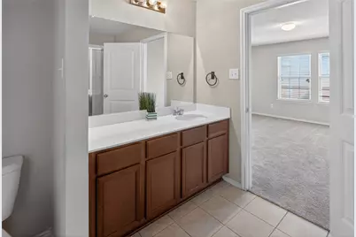 2256 Spring Hollow Dr, Lancaster, TX 75134 - Photo 12