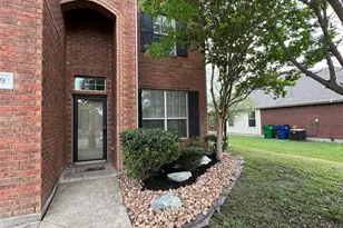 209 Clydesdale St, Waxahachie, TX 75165 - Photo 2