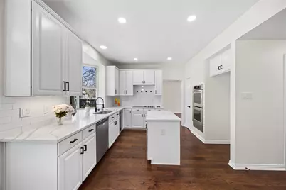 2504 Springhill Drive, Grapevine, TX 76051 - Photo 8