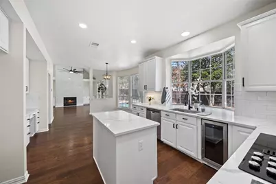 2504 Springhill Drive, Grapevine, TX 76051 - Photo 10