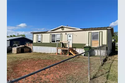 101 Seminole Street, Tye, TX 79563 - Photo 2