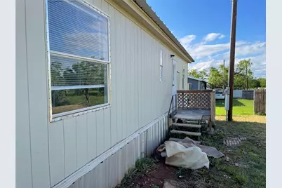 101 Seminole Street, Tye, TX 79563 - Photo 36