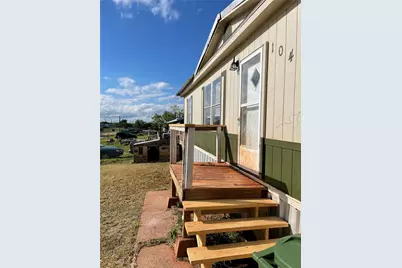 101 Seminole Street, Tye, TX 79563 - Photo 26