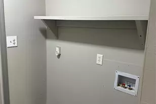 101 Seminole St, Tye, TX 79563 - Photo 16