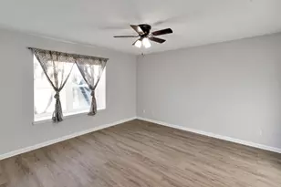 246 Pinyon Ln, Coppell, TX 75019 - Photo 2