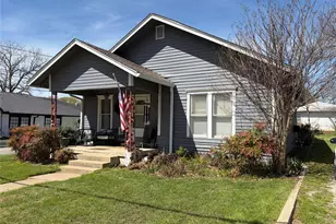 810 W Lamar St, McKinney, TX 75069 - Photo 2