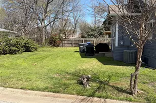 810 W Lamar St, McKinney, TX 75069 - Photo 6