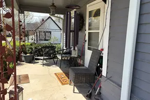 810 W Lamar St, McKinney, TX 75069 - Photo 2