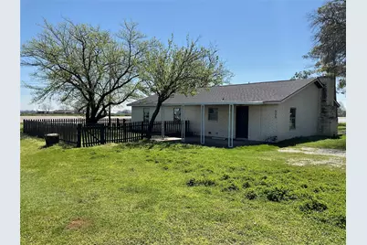 520 S Highway 377, Pilot Point, TX 76258 - Photo 16
